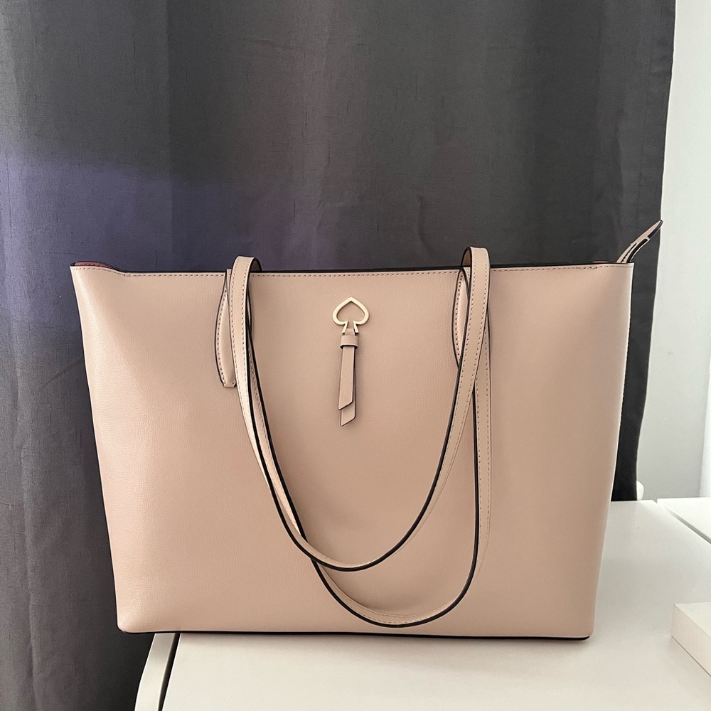 Gently preowned Kate Spade tote